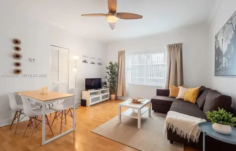 2615 Collins Avenue Miami Beach FL 33140