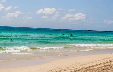 2615 Collins Avenue Miami Beach FL 33140