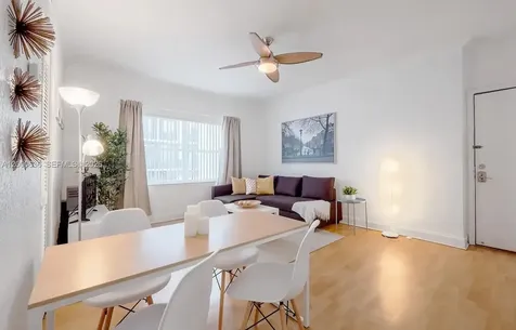 2615 Collins Avenue Miami Beach FL 33140