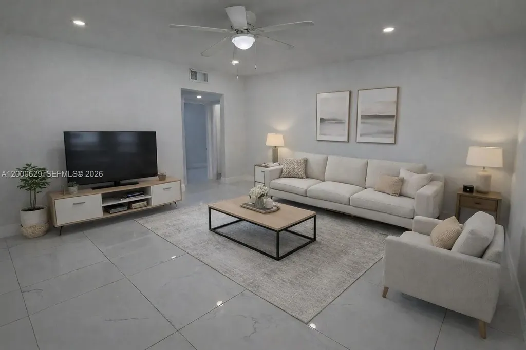 629 SW 10th Street Miami FL 33130