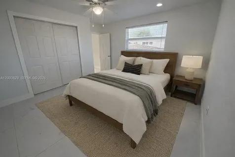 629 SW 10th Street Miami FL 33130