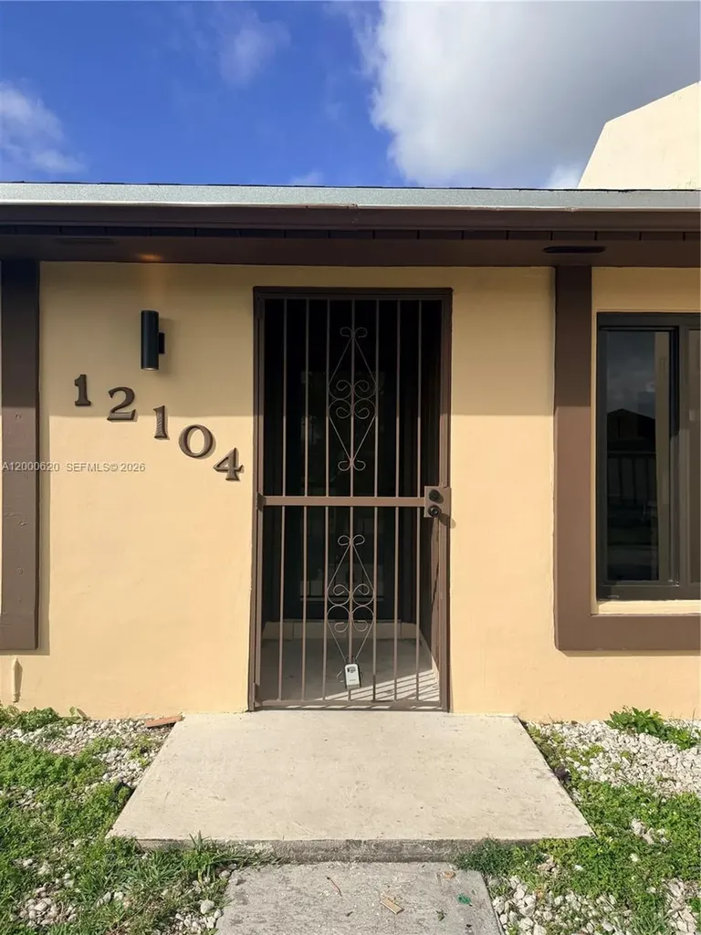 12104 SW 110th Street Circle S Miami FL 33186