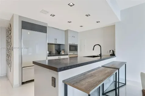 465 Brickell Avenue Miami FL 33131