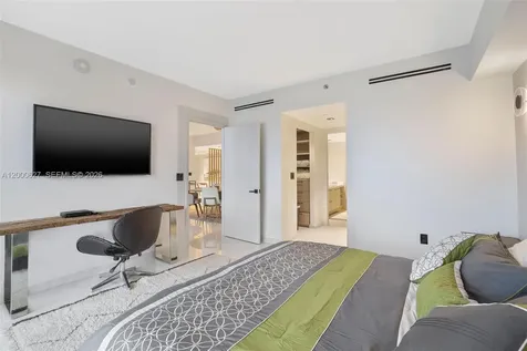 465 Brickell Avenue Miami FL 33131