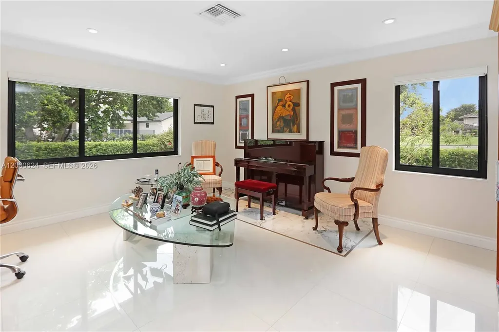 3650 N 36th Avenue Hollywood FL 33021
