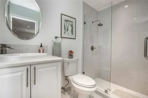 3650 N 36th Avenue Hollywood FL 33021