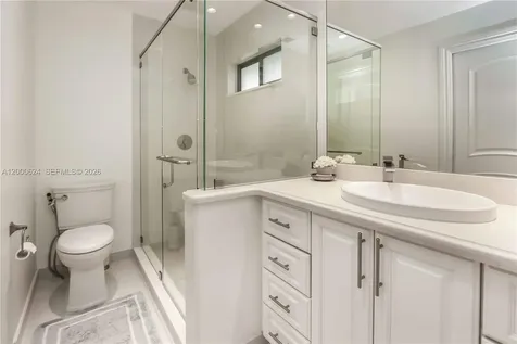 3650 N 36th Avenue Hollywood FL 33021