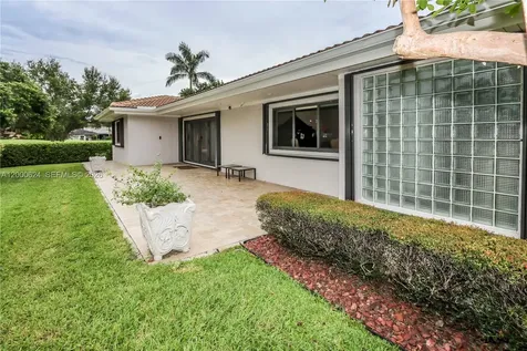 3650 N 36th Avenue Hollywood FL 33021