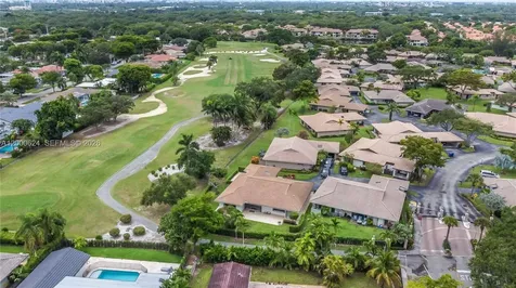 3650 N 36th Avenue Hollywood FL 33021