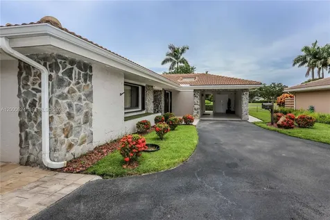 3650 N 36th Avenue Hollywood FL 33021