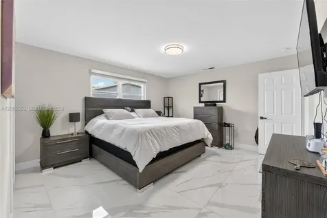 2051 NW 93rd Lane Sunrise FL 33322