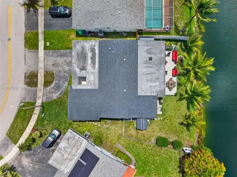 2051 NW 93rd Lane Sunrise FL 33322