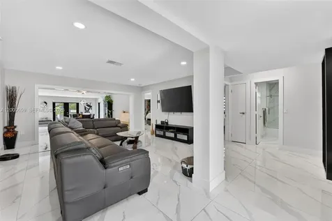 2051 NW 93rd Lane Sunrise FL 33322