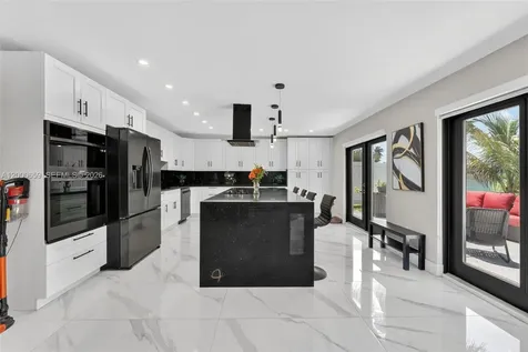 2051 NW 93rd Lane Sunrise FL 33322