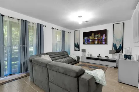 5113 NW 52nd Street Tamarac FL 33319