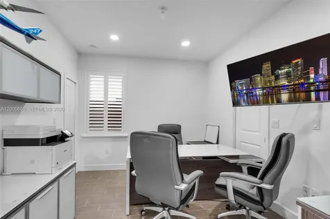 5113 NW 52nd Street Tamarac FL 33319