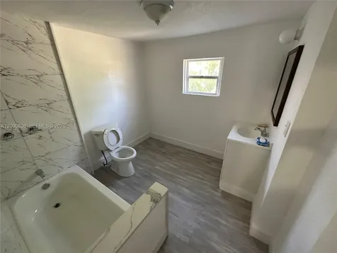 5646 NW 3rd Avenue Miami FL 33127