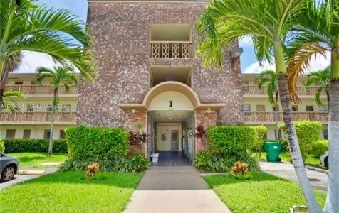 16900 NE 14 Miami FL 33162