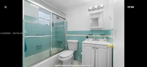 16900 NE 14 Miami FL 33162