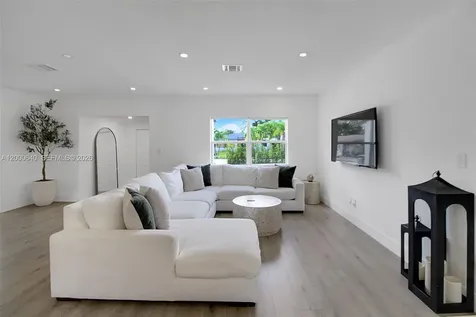 18361 NE 20th Place North Miami Beach FL 33179