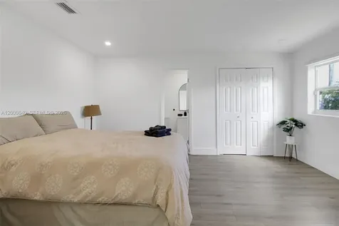 18361 NE 20th Place North Miami Beach FL 33179