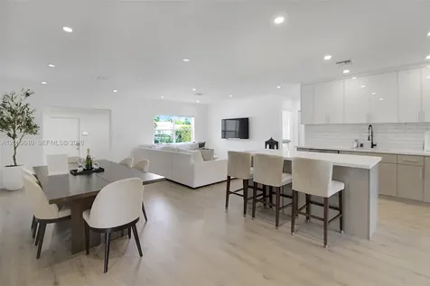 18361 NE 20th Place North Miami Beach FL 33179