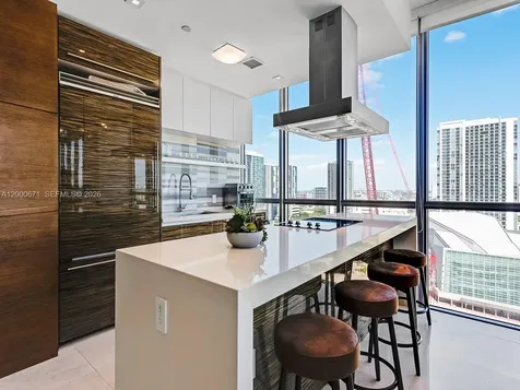 1100 Biscayne Boulevard Miami FL 33132