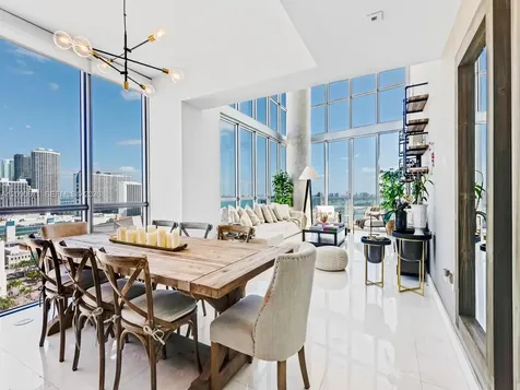 1100 Biscayne Boulevard Miami FL 33132