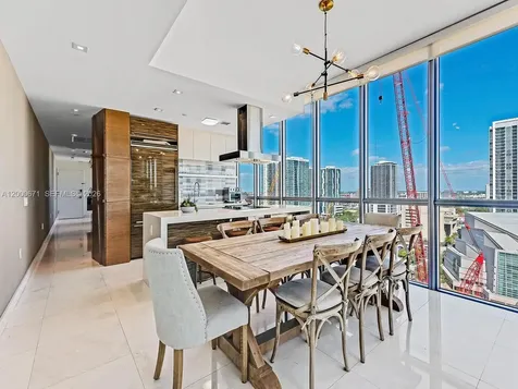 1100 Biscayne Boulevard Miami FL 33132