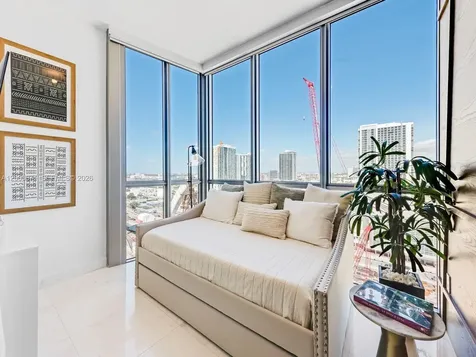 1100 Biscayne Boulevard Miami FL 33132