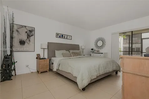 159 Lakeview Drive Weston FL 33326