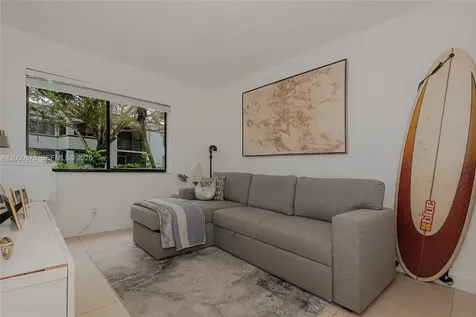 159 Lakeview Drive Weston FL 33326