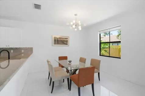 9777 NW 8th Terrace Miami FL 33172