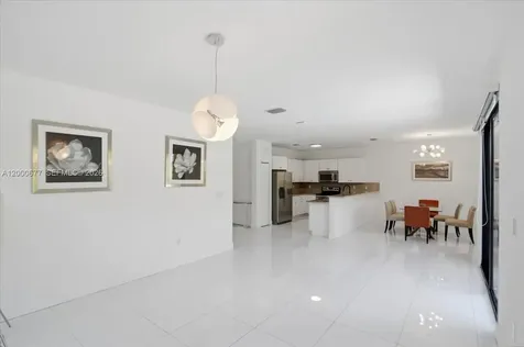 9777 NW 8th Terrace Miami FL 33172