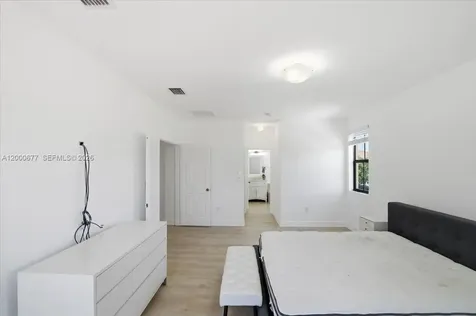 9777 NW 8th Terrace Miami FL 33172