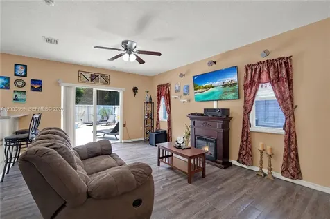 2064 NE 35th Avenue Homestead FL 33033
