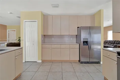 2064 NE 35th Avenue Homestead FL 33033
