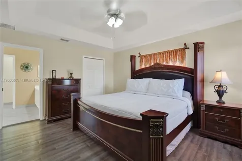 2064 NE 35th Avenue Homestead FL 33033