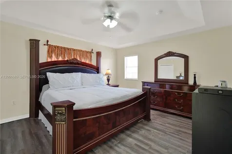 2064 NE 35th Avenue Homestead FL 33033