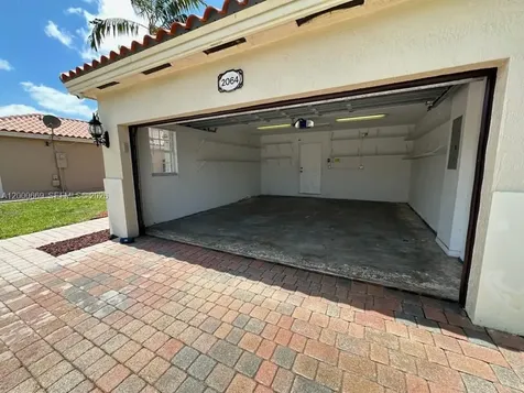 2064 NE 35th Avenue Homestead FL 33033
