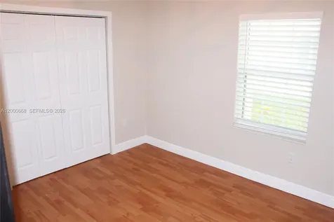 1325 NW 192nd Terrace Pembroke Pines FL 33029