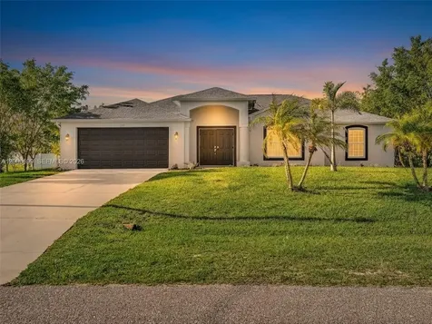 2022 NW 9th Terrace Cape Coral FL 33993
