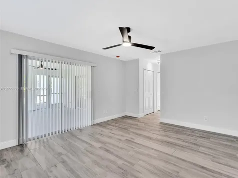 2022 NW 9th Terrace Cape Coral FL 33993