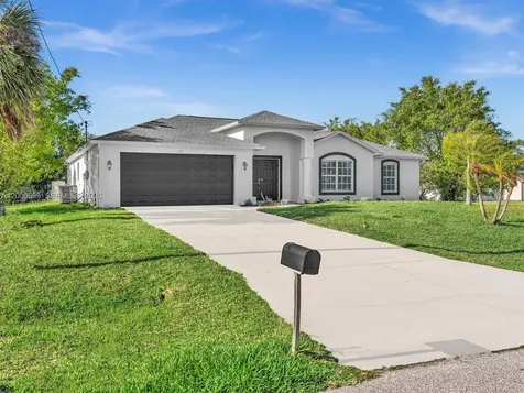 2022 NW 9th Terrace Cape Coral FL 33993