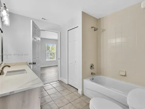 2022 NW 9th Terrace Cape Coral FL 33993