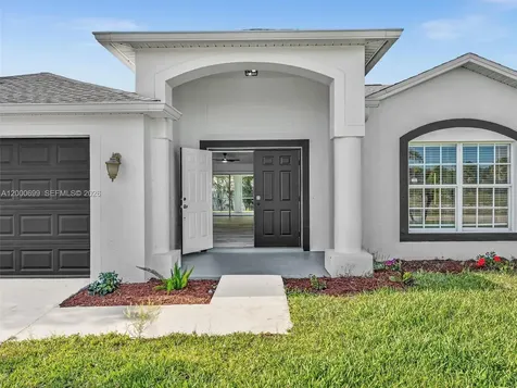 2022 NW 9th Terrace Cape Coral FL 33993