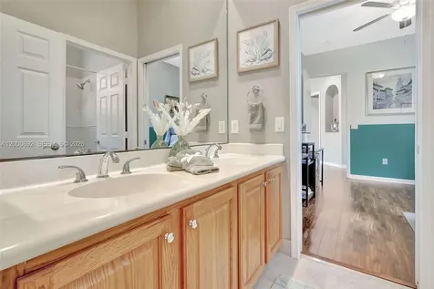 3060 SW 195th Terrace Miramar FL 33029