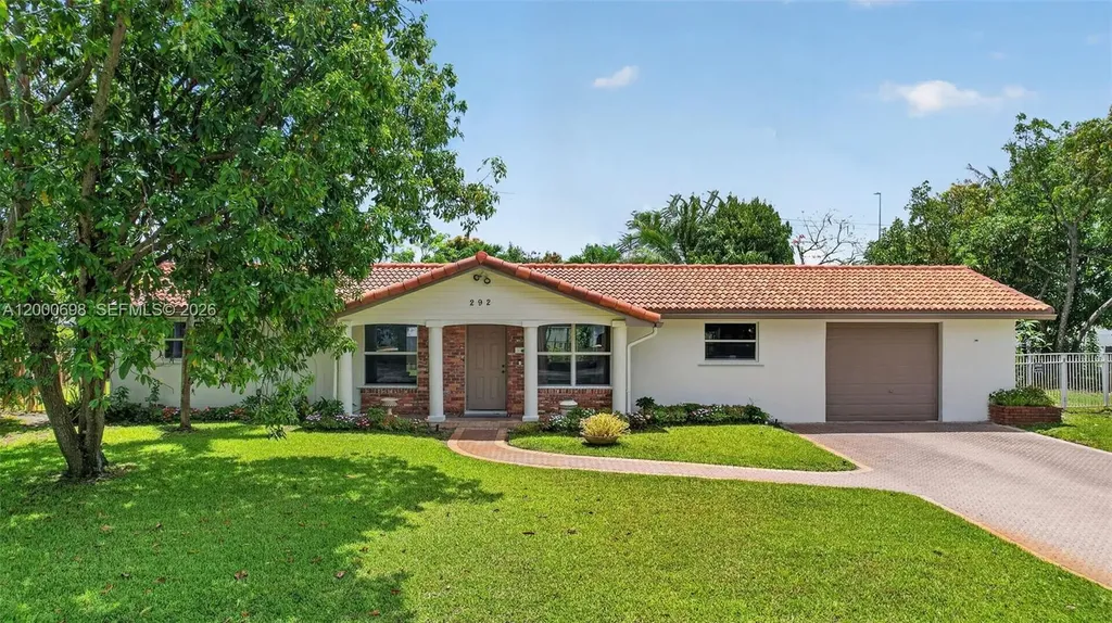 292 SW 52nd Avenue Plantation FL 33317