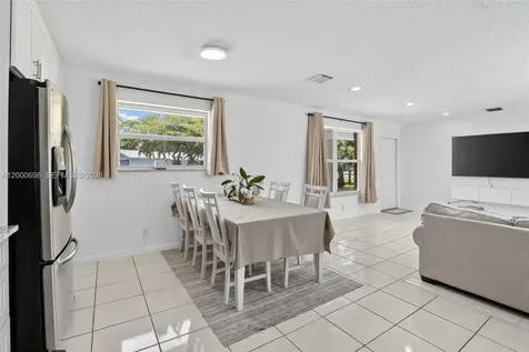 292 SW 52nd Avenue Plantation FL 33317