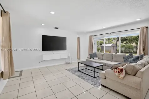 292 SW 52nd Avenue Plantation FL 33317